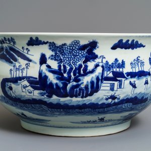 Een Chinese blauwwitte wierookbrander met rivierlandschap, 19e eeuw — foto 3