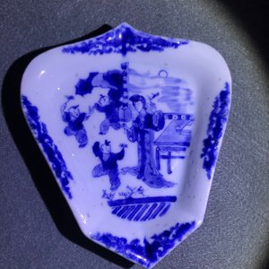 Een Chinese blauwwitte zoetvleesset of rijsttafel met figurendecor, Kangxi — foto 12