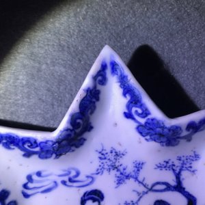Een Chinese blauwwitte zoetvleesset of rijsttafel met figurendecor, Kangxi — foto 19