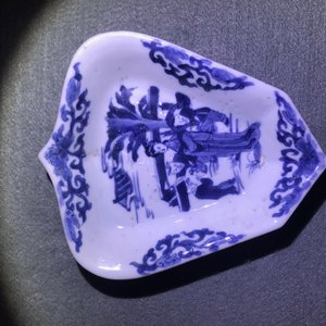 Een Chinese blauwwitte zoetvleesset of rijsttafel met figurendecor, Kangxi — foto 3