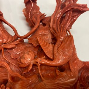 Een Chinese bloedkoralen groep met Guanyin, 19/20e eeuw — foto 21