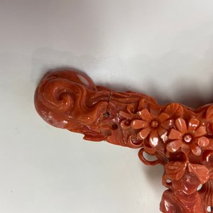 Een Chinese bloedkoralen groep met Guanyin, 19/20e eeuw — foto 27