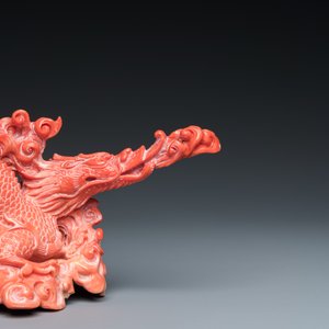 Een Chinese bloedkoralen sculptuur van een draak, 19e eeuw — foto 7