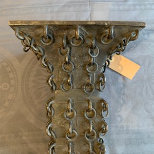 Een Chinese bronzen archaïsche fanggu vaas met ringen, Ming — foto 9