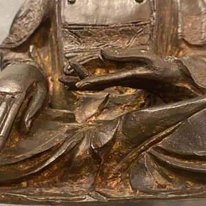 Een Chinese bronzen figuur van Boeddha, Ming — foto 20