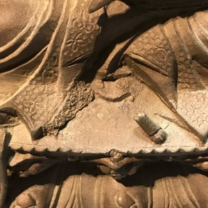 Een Chinese bronzen figuur van Guanyin, Ming — foto 9