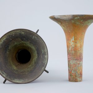 Een Chinese bronzen gu vaas, late Ming Dynastie — foto 7