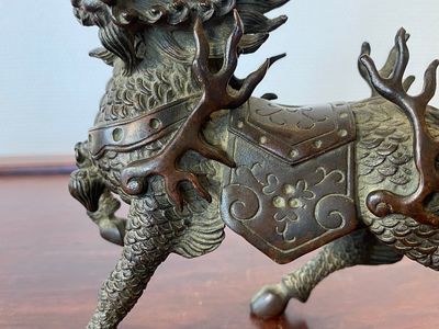 Een Chinese bronzen qilin, wellicht Kangxi — foto 6
