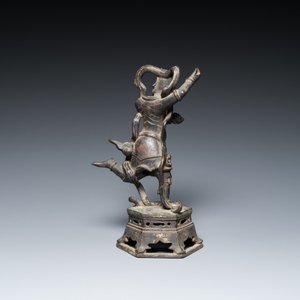 Een Chinese bronzen sculptuur van Kui Xing, Ming — foto 3