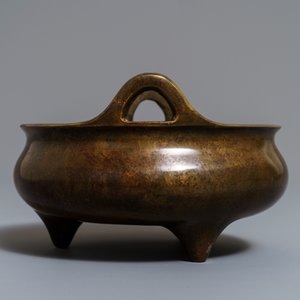 Een Chinese bronzen wierookbrander, Xuande merk, 19e eeuw — foto 4