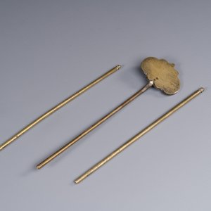 Een Chinese bronzen wierookset voor de islamitische markt, 17/18e eeuw — foto 10