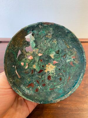 Een Chinese bronzen 'xianglu' wierookbrander met opengewerkt deksel, Westelijke Han — foto 7