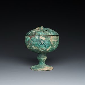Een Chinese bronzen 'xianglu' wierookbrander met opengewerkt deksel, Westelijke Han — foto 2
