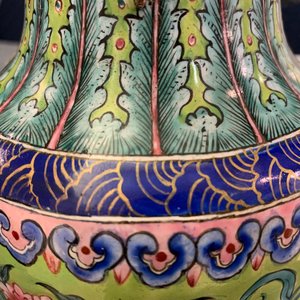 Een Chinese Canton email kan met bassin, vier-karaktermerk, Qianlong/Jiaqing — foto 26
