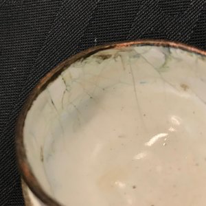 Een Chinese Canton email theepot en deksel met insecten, vogels en bloemen, Qianlong — foto 10