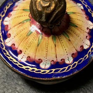 Een Chinese Canton email theepot met floraal decor, 18/19e eeuw — foto 11