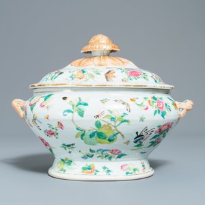 Een Chinese Canton famille rose dekselterrine op onderschotel, 19e eeuw — foto 4