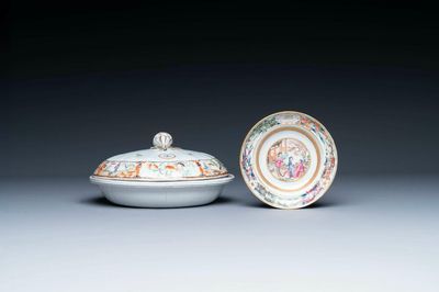 Een Chinese Canton famille rose terrine met twee compartimenten en een bord met monogram, 19e eeuw