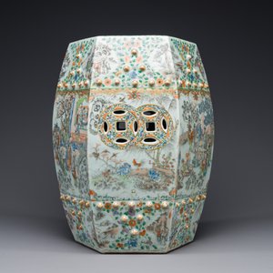 Een Chinese Canton famille verte tuinzit met figuratief decor, 19e eeuw — foto 2