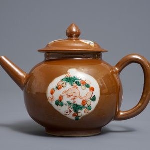 Een Chinese capucijner famille verte theepot met deksel, Kangxi — foto 3