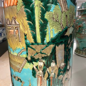Een Chinese cilindrische famille verte vaas met turquoise fondkleur, 19e eeuw — foto 30