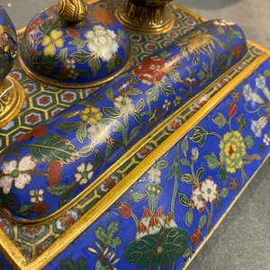 Een Chinese cloisonné bureauset, 19e eeuw — foto 23