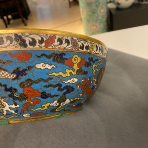 Een Chinese cloisonné 'draken' kom, Wanli merk, 19e eeuw — foto 14