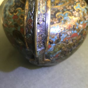 Een Chinese cloisonné schenkkan met boeddhistische leeuwen, Ming — foto 12