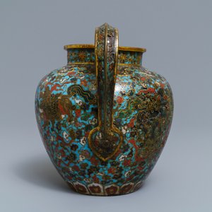 Een Chinese cloisonné schenkkan met boeddhistische leeuwen, Ming — foto 5
