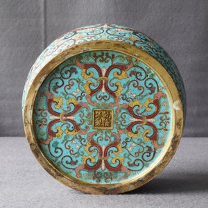 Een Chinese cloisonné vaas, Qianlong merk, 19/20e eeuw — foto 17