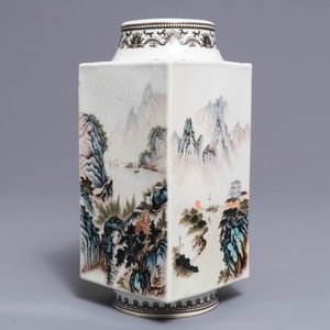 Een Chinese cong vaas met Culturele Revolutie decor, 20e eeuw — foto 1