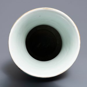 Een Chinese Dayazhai-stijl vaas met turquoise fondkleur, 19e eeuw — foto 5