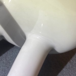 Een Chinese Dehua blanc de Chine driepotige wierookbrander, 18e eeuw — foto 12