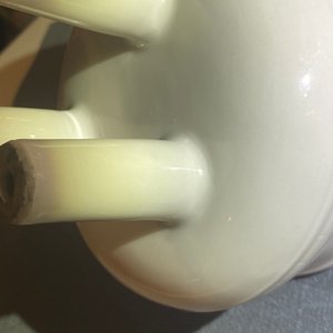 Een Chinese Dehua blanc de Chine driepotige wierookbrander, 18e eeuw — foto 13