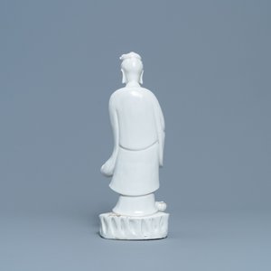 Een Chinese Dehua blanc de Chine figuur van Guanyin, Kangxi/Qianlong — foto 4