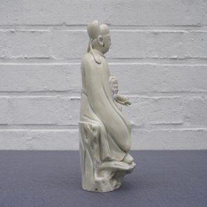 Een Chinese Dehua blanc de Chine groep met Wenchang Wang en Guixing, Kangxi — foto 22