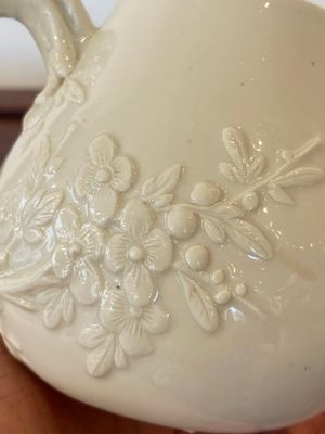 Een Chinese Dehua blanc de Chine theepot, gesigneerd Yi Gong, 18/19e eeuw — foto 14