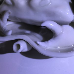 Een Chinese Dehua blanc de Chine waterdruppelaar in de vorm van een krab, Kangxi — foto 12
