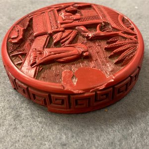 Een Chinese dekseldoos in rood lakwerk, 18/19e eeuw — foto 9