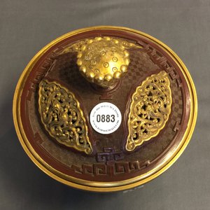 Een Chinese dekselkom in Peking lak met jade ingezet, 19/20e eeuw — foto 5