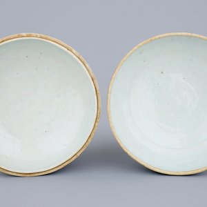 Een Chinese dekselkom met rode fondkleur, 19/20e eeuw — foto 7