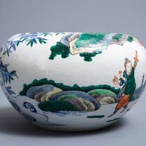 Een Chinese doucai kom met een smid, Qianlong merk, Republiek, 20e eeuw — foto 3