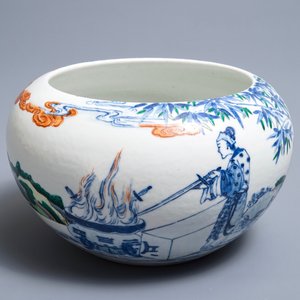 Een Chinese doucai kom met een smid, Qianlong merk, Republiek, 20e eeuw — foto 7