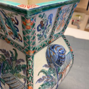 Een Chinese doucai 'Xi Xiang Ji' vaas, Qianlong/Jiaqing — foto 46