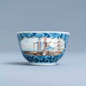 Een Chinese exportporseleinen kop en schotel met een haringverkoper, Qianlong — foto 4
