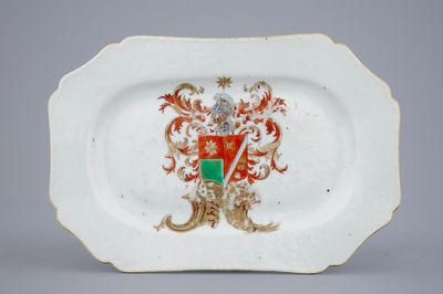 Een Chinese exportporseleinen schotel met wapenschild "De Heere", Qianlong, ca. 1763