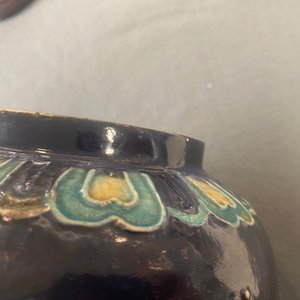Een Chinese fahua vaas met eenden in een lotusvijver, Ming — foto 13