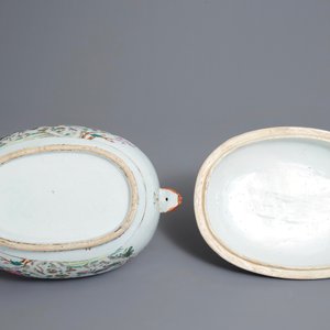 Een Chinese famille rose dekselterrine met pauwen, Qianlong — foto 6