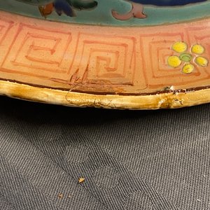 Een Chinese famille rose dekselvaas en een vaas met perziken, 19/20e eeuw — foto 17