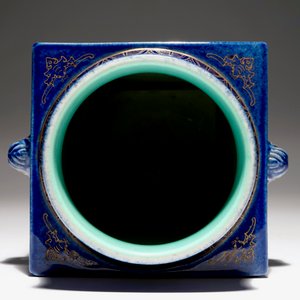 Een Chinese famille rose en bleu poudré cong vaas, 19e eeuw — foto 5